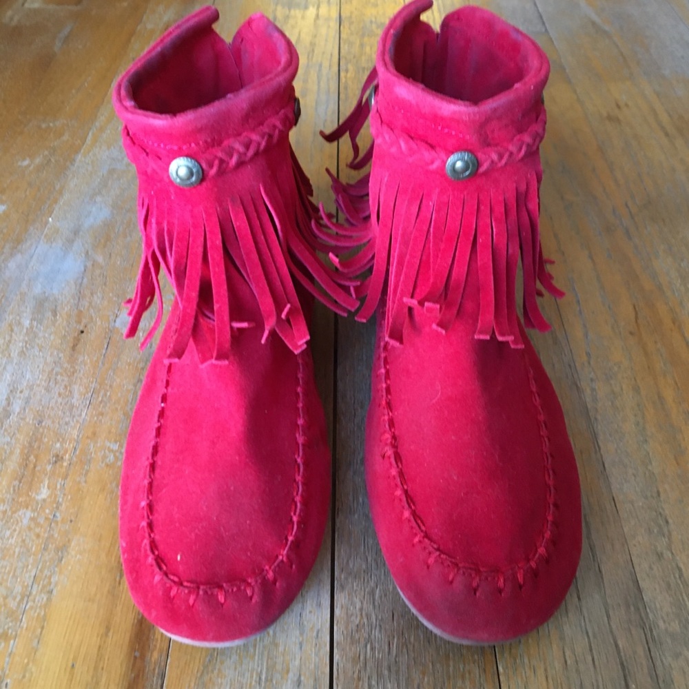 Refresh Red Faux Suede Moccasins Size 7